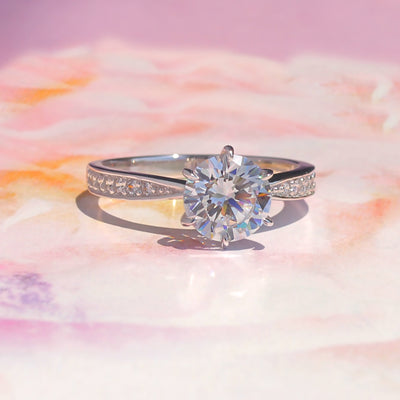 2 Carat Brilliance: Timeless Engagement Ring