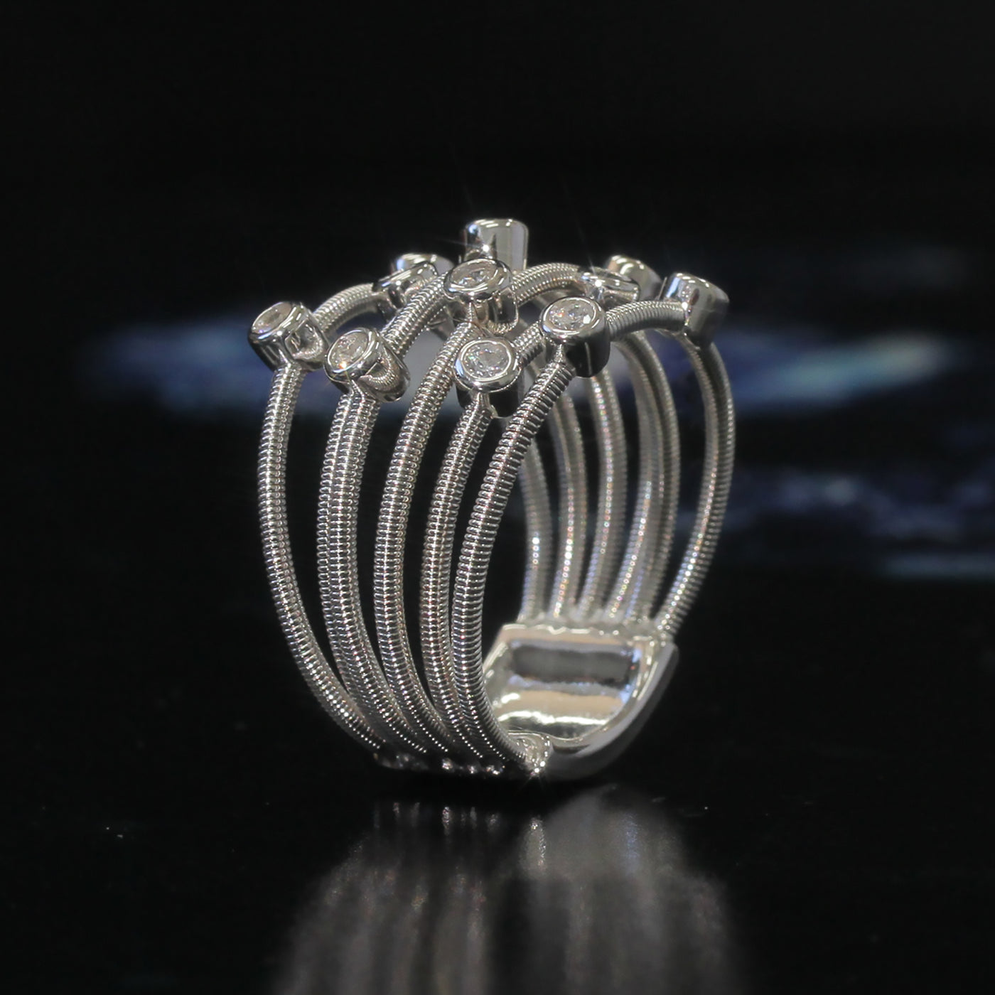 Sterling Silver Lavish Modern Style Wire Design Ring