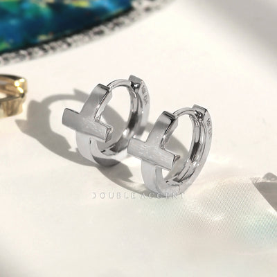 Mini daily-wear cross earrings in white gold