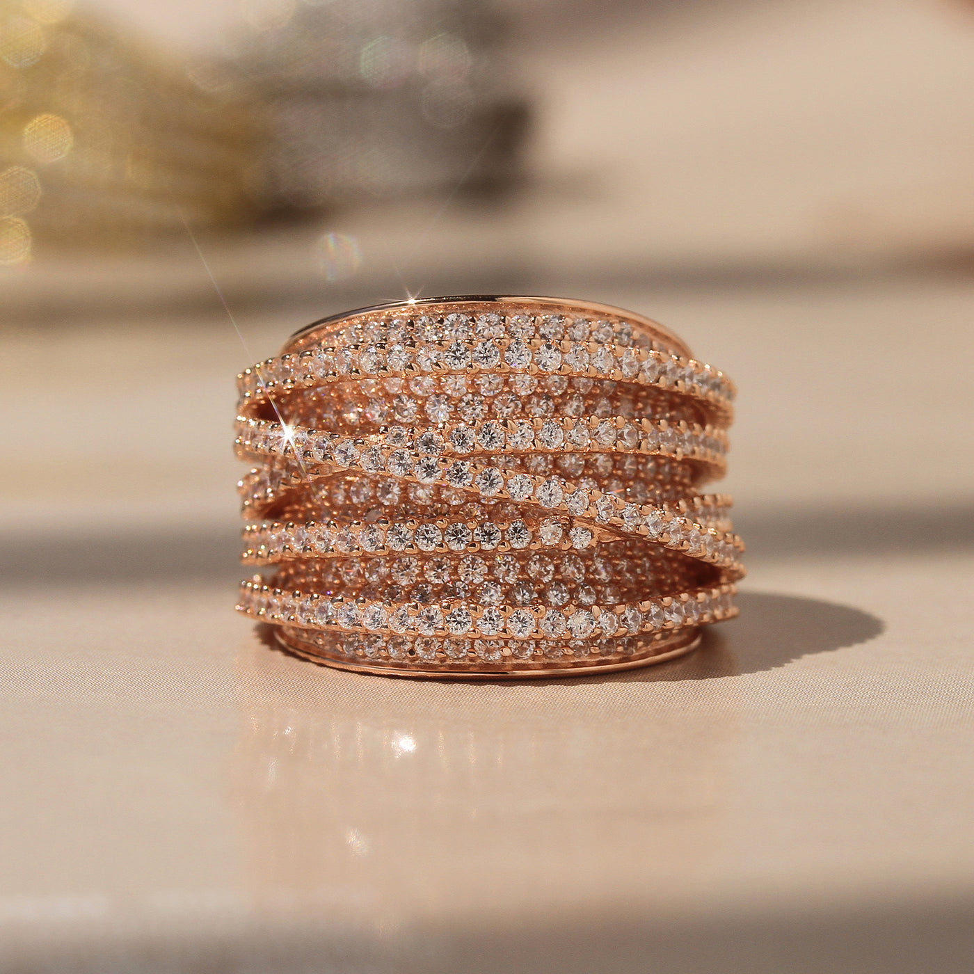 Intricate Elegance: 15mm Crisscross Ring