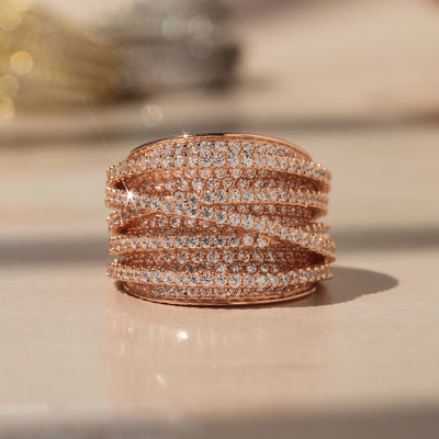 Intricate Elegance: 15mm Crisscross Ring