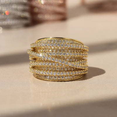 Intricate Elegance: 15mm Crisscross Ring