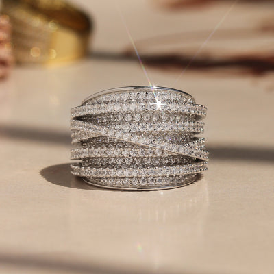 Intricate Elegance: 15mm Crisscross Ring