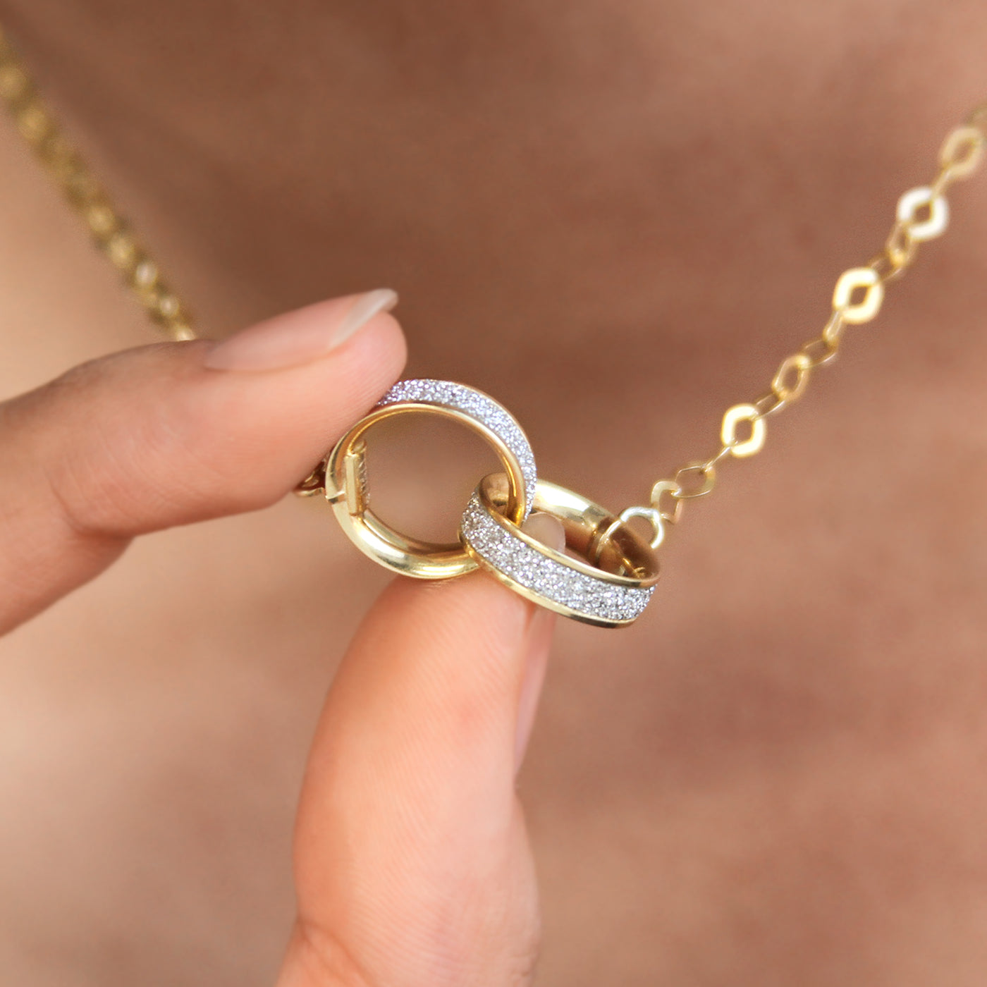 Adjustable Glitter Eternity Circle Necklace