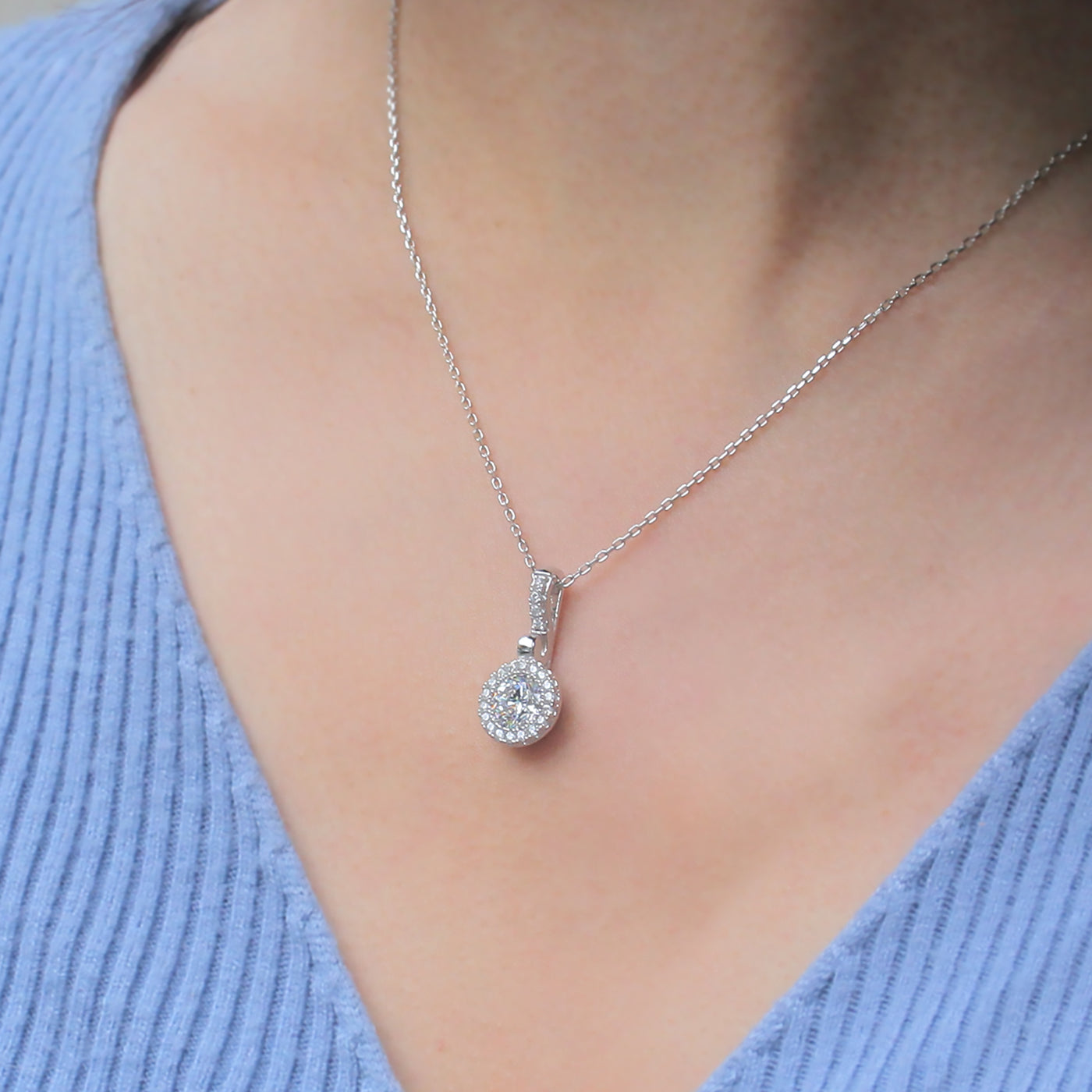 Amore Keeps Necklace