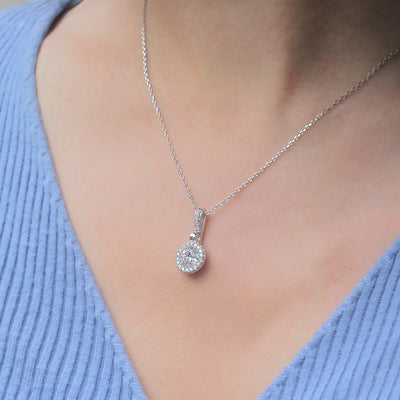 Amore Keeps Necklace