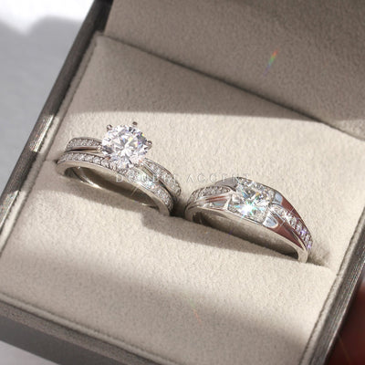 Gift box presentation – Double Accent His & Hers Moissanite Set