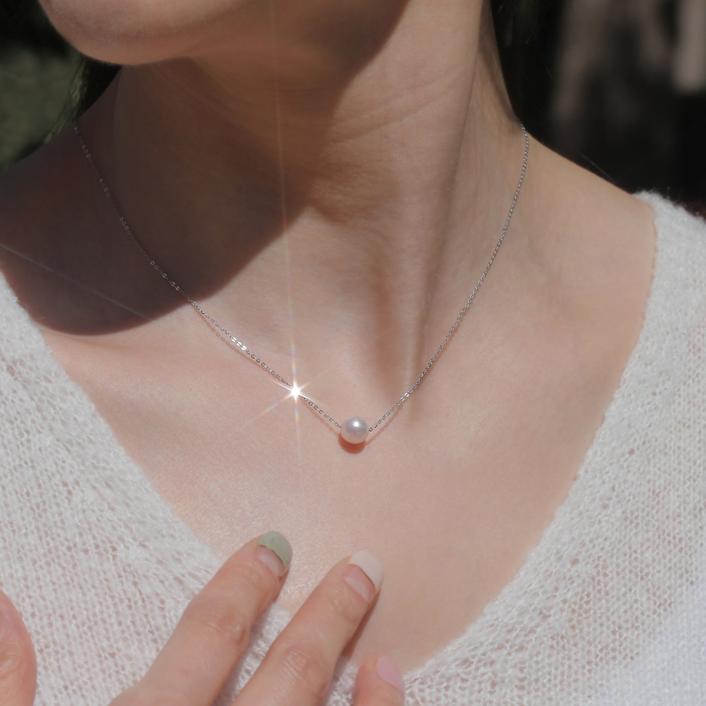 Gleaming Elegance: Natural Color Pearl Slide Necklace