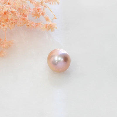 Gleaming Elegance: Natural Color Pearl Slide Necklace