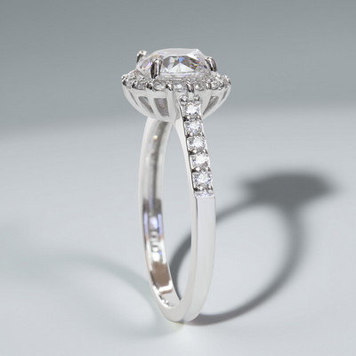 Side view – halo and pavé band detail