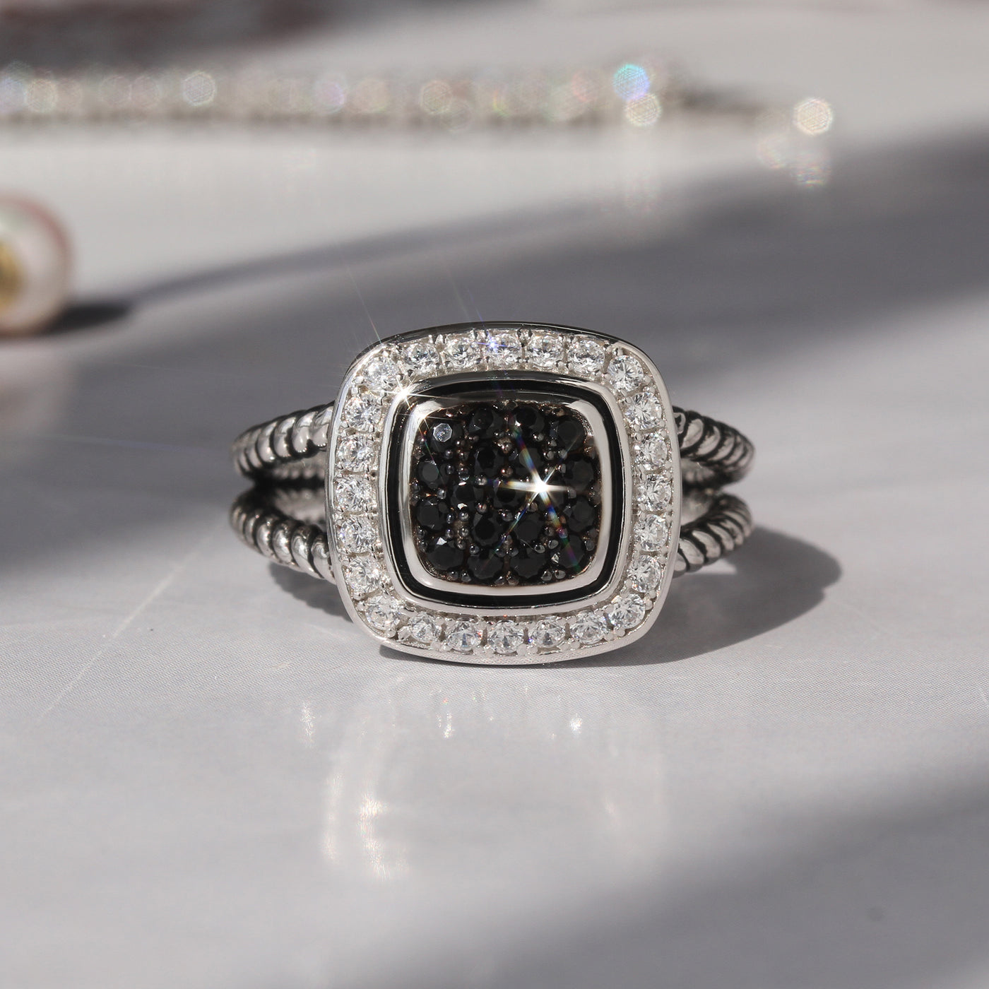 Monochrome gemstone square ring