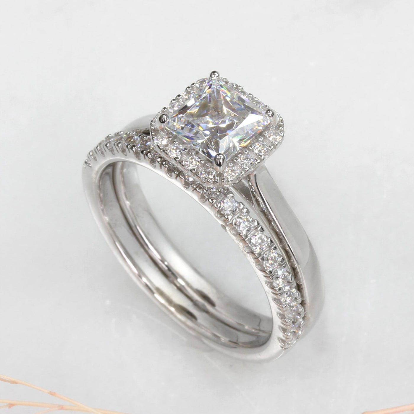 1.25 CT Princess Cut Halo Bridal Ring Set, Platinum Plated Sterling Silver