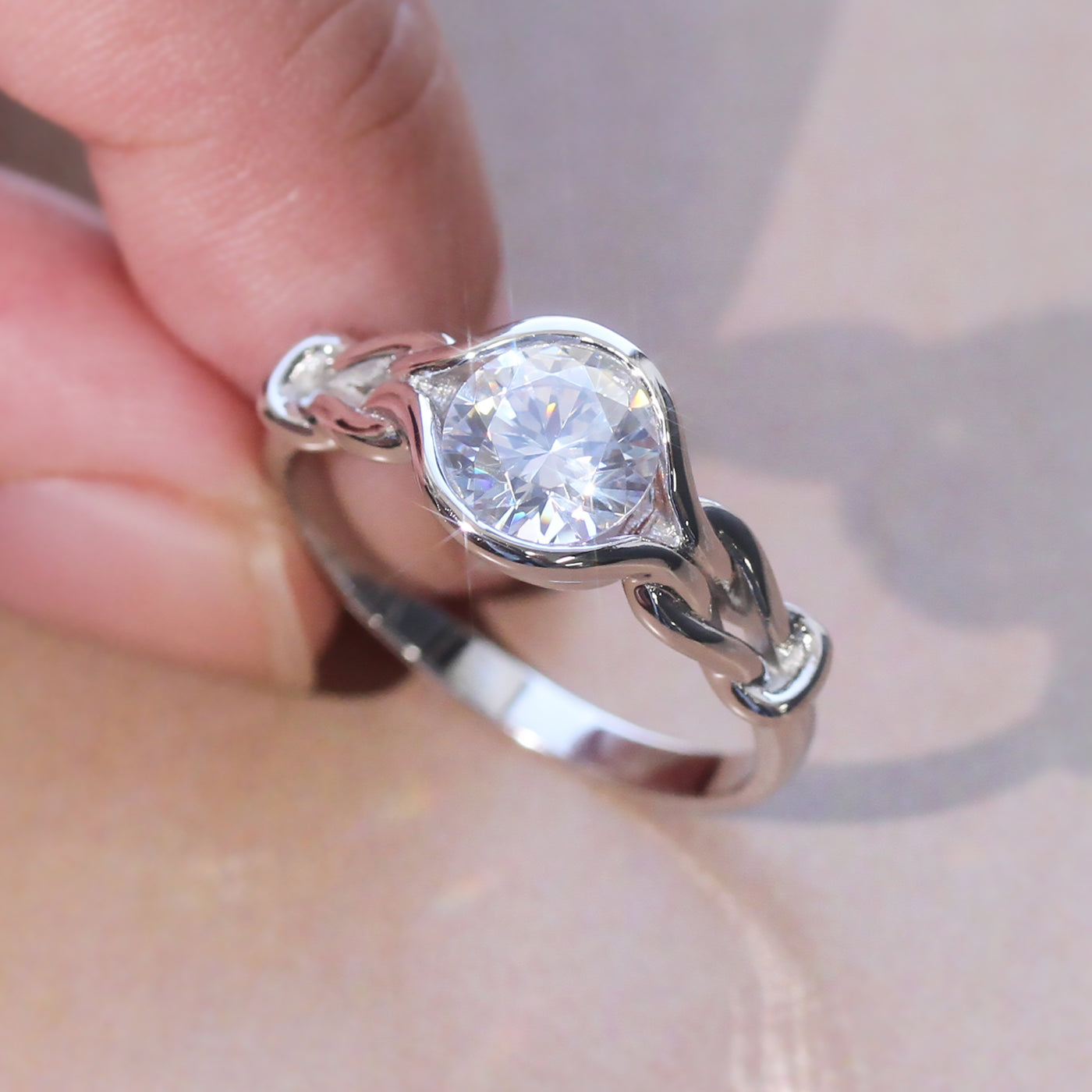 1.2 CT Celtic Love Knot Ring
